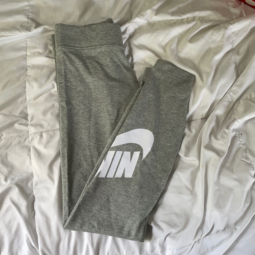 Grey Nike Leggings